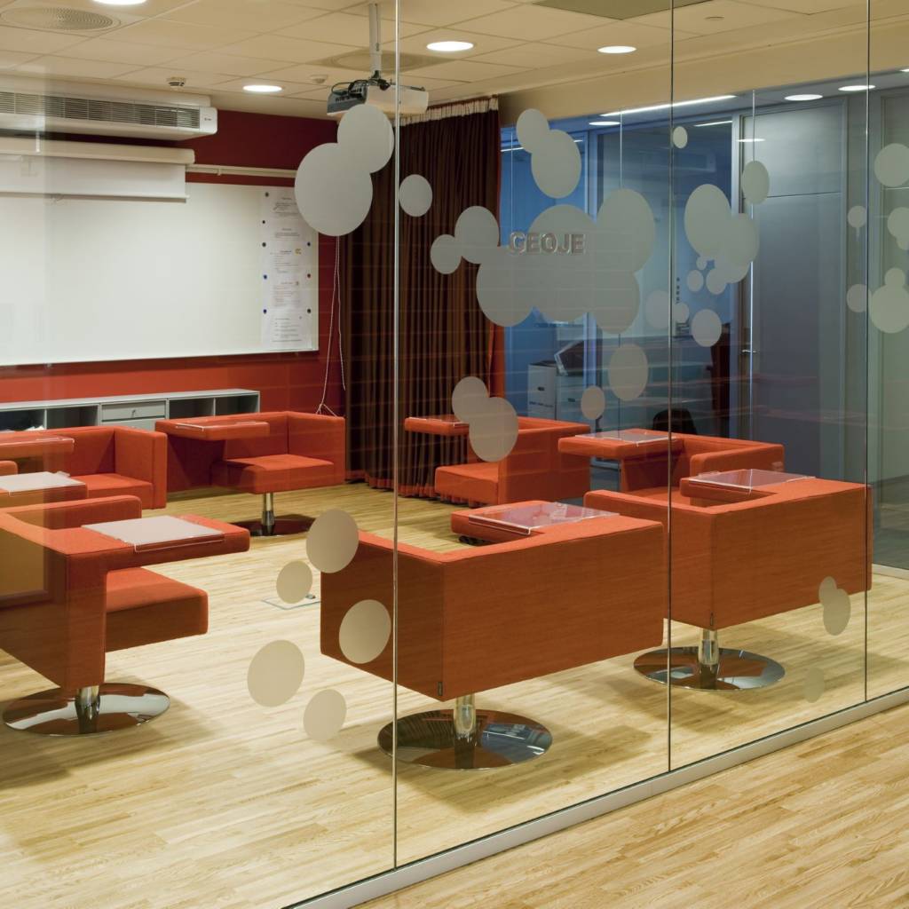 Alfredo-Haberli-Kongsberg-Maritime-AS-Meeting-area-Waiting-area-Kongsberg-Norway-offecct-3653-min-1024x1024